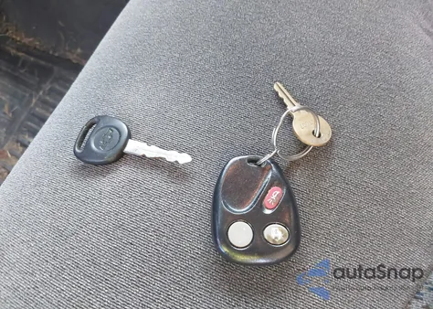 2005 Chevrolet Silverado 1500 Ls z USA, uszkodzony, nr VIN 2GCEC19T351293081